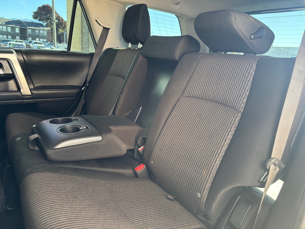 2022 Toyota 4Runner Image 18