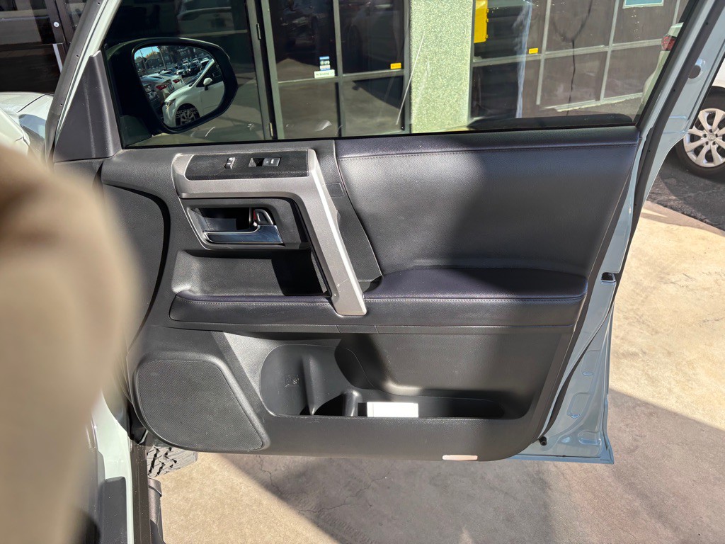 2022 Toyota 4Runner Image 29