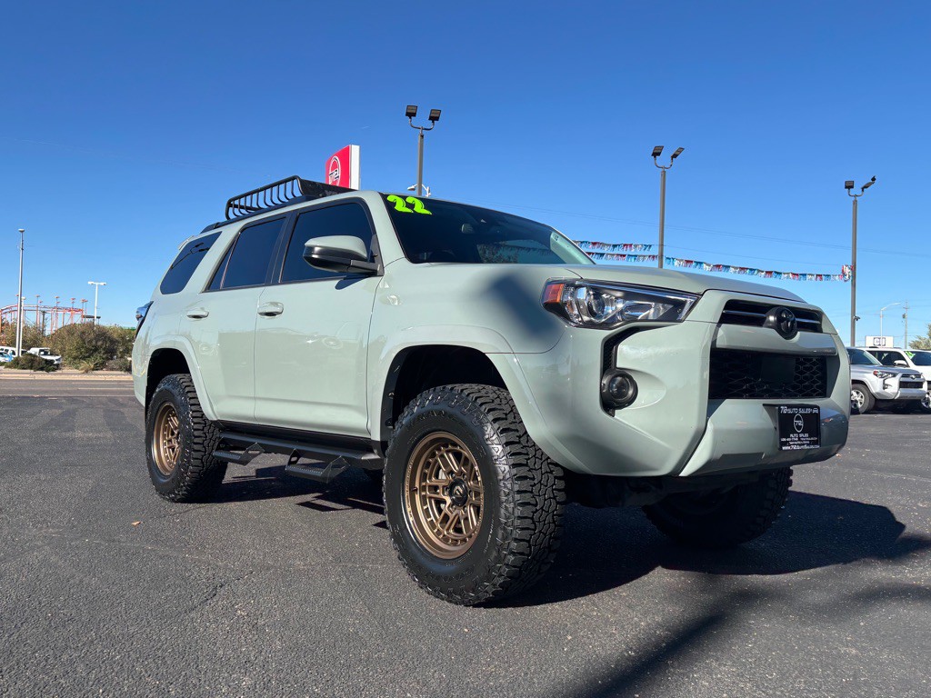 2022 Toyota 4Runner Image 32