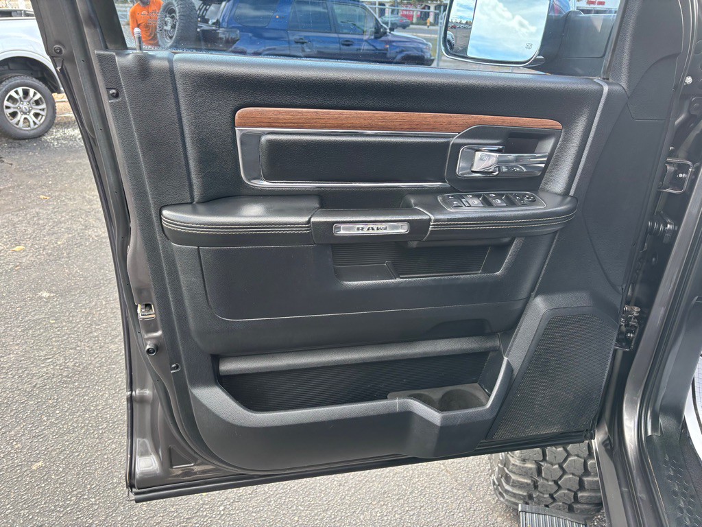 2015 RAM 2500 Image 8