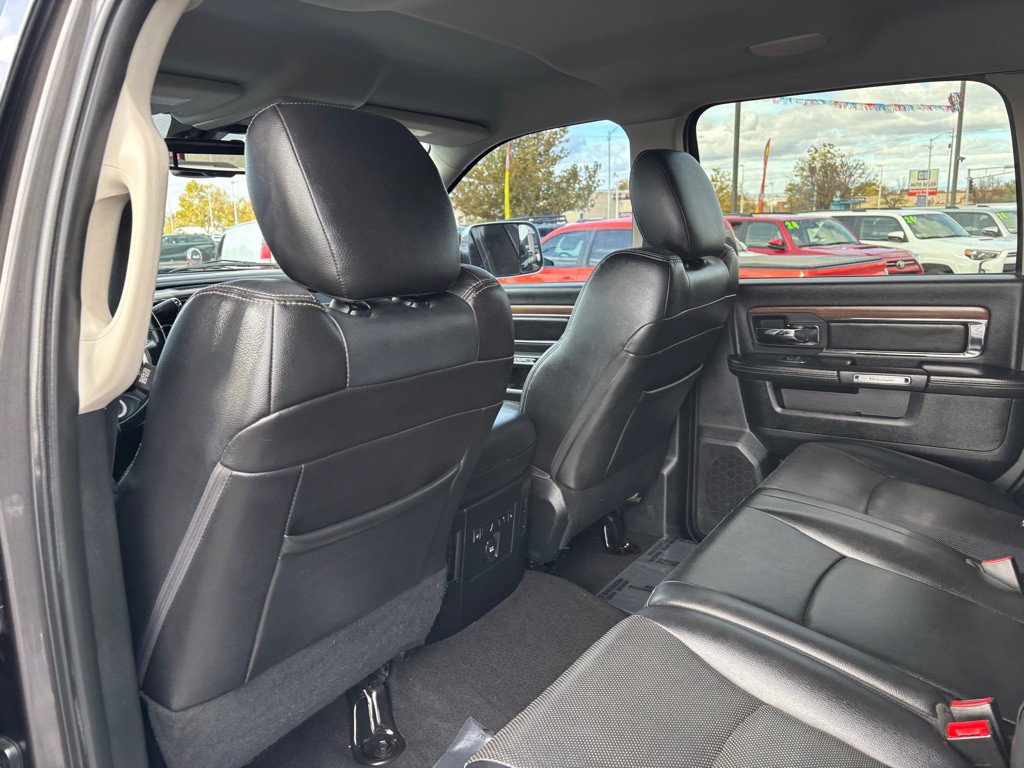 2015 RAM 2500 Image 16