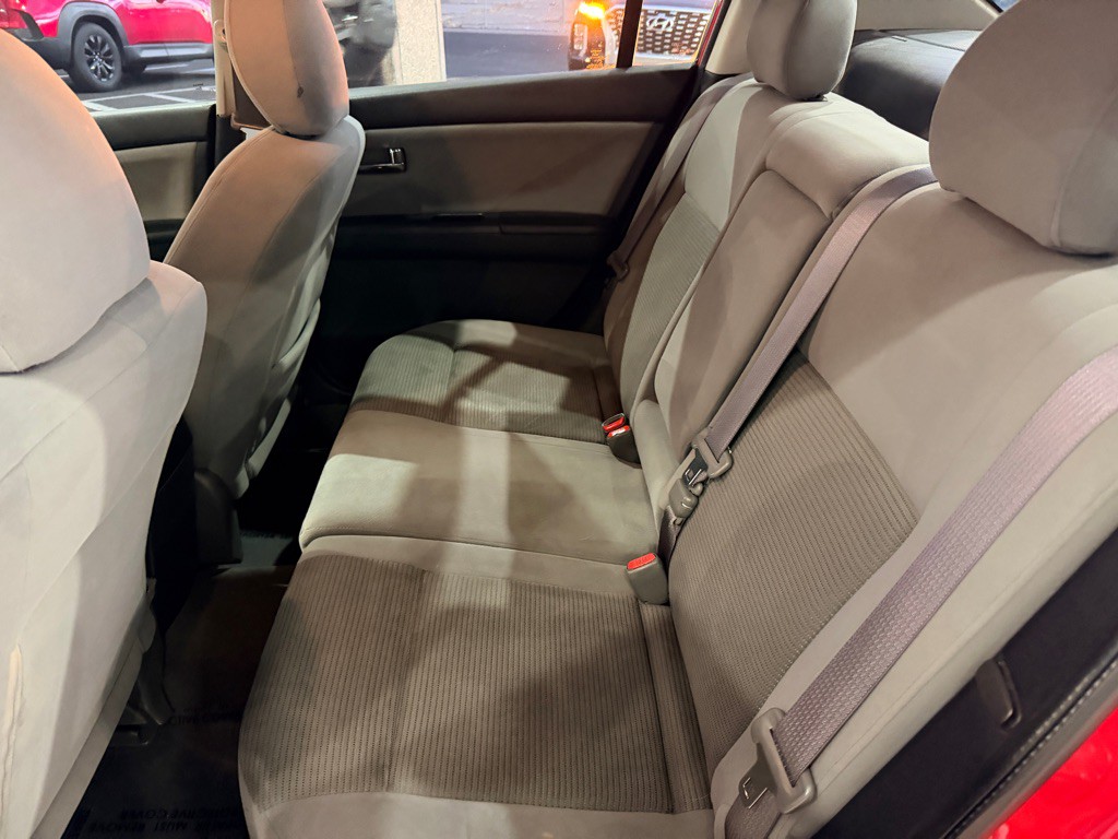 2012 Nissan Sentra Image 13