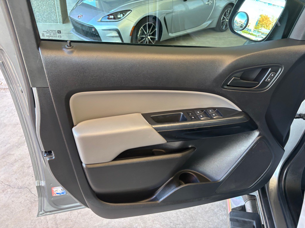 2021 Chevrolet Colorado Image 8