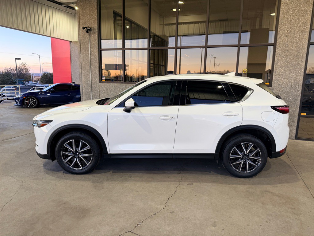 2017 Mazda CX-5 Image 2
