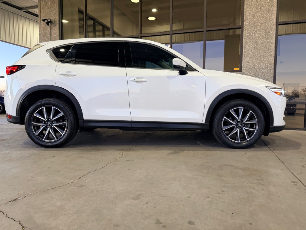 2017 Mazda CX-5 Image 38
