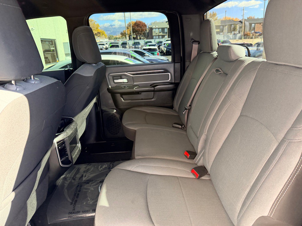 2022 RAM 2500 Image 17
