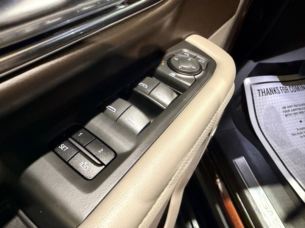 2023 GMC Yukon Image 6