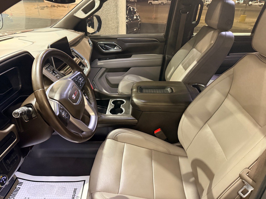 2023 GMC Yukon Image 8