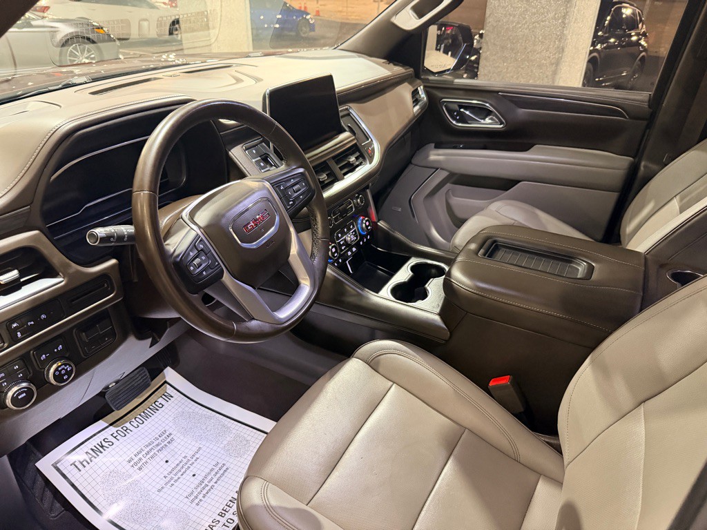 2023 GMC Yukon Image 10