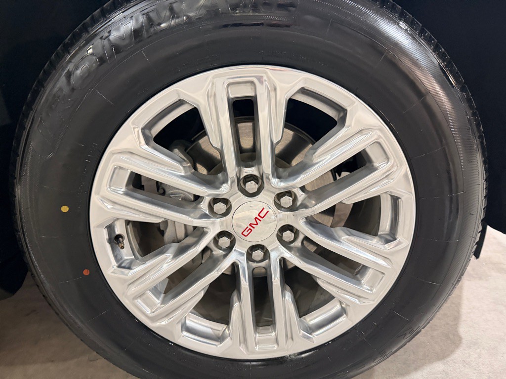 2023 GMC Yukon Image 46