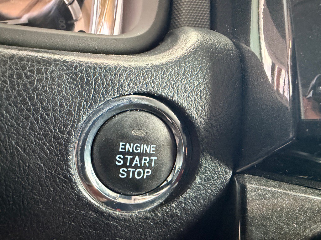 2019 Toyota 4Runner Image 12