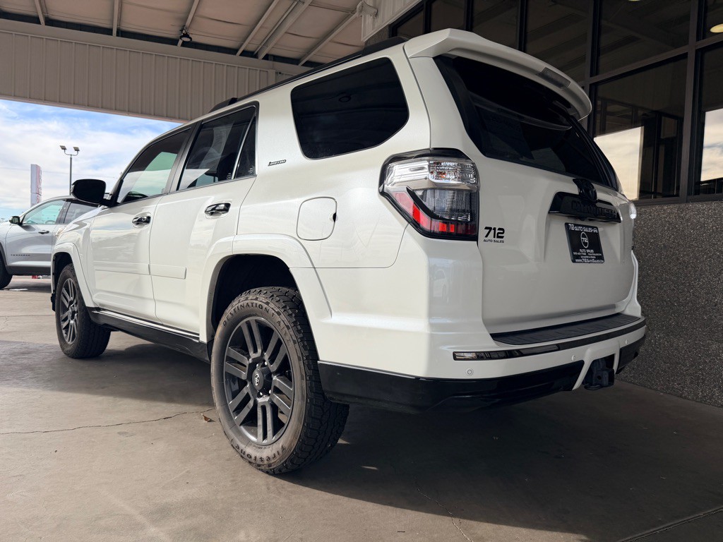2019 Toyota 4Runner Image 35