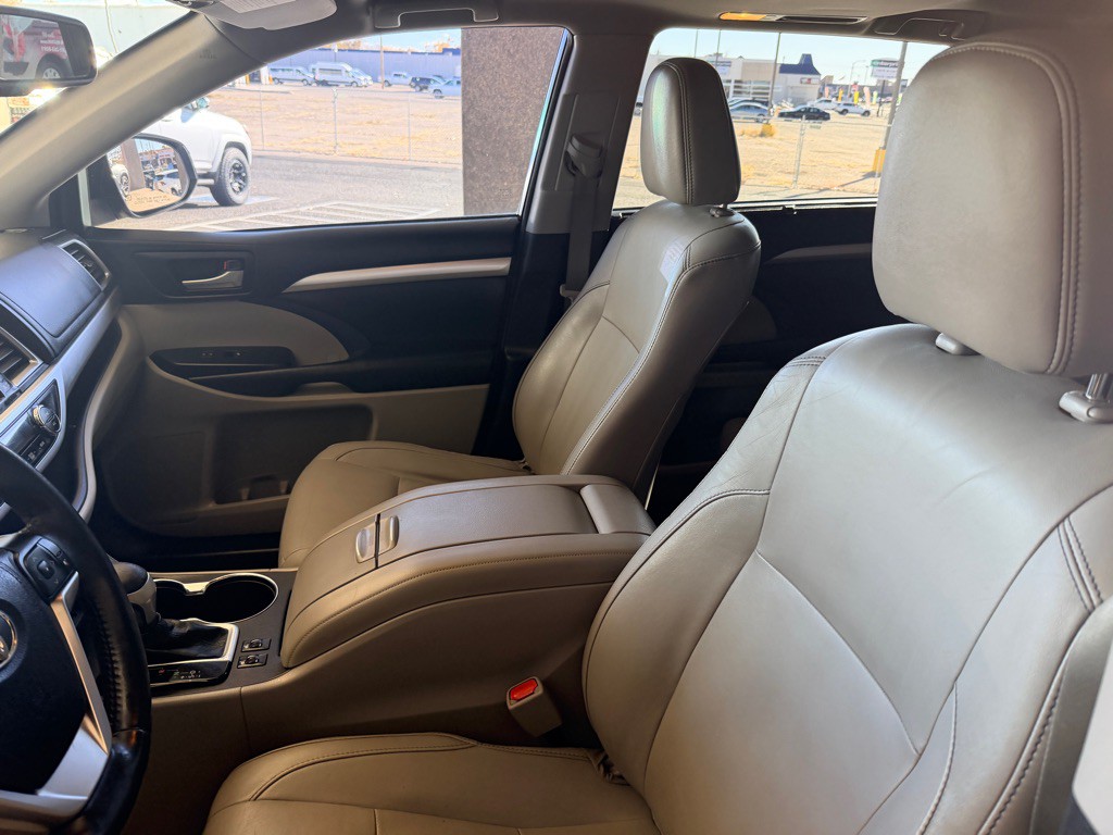 2015 Toyota Highlander Image 7