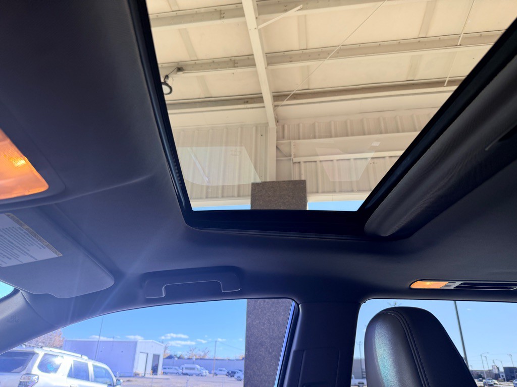 2015 Toyota Highlander Image 15