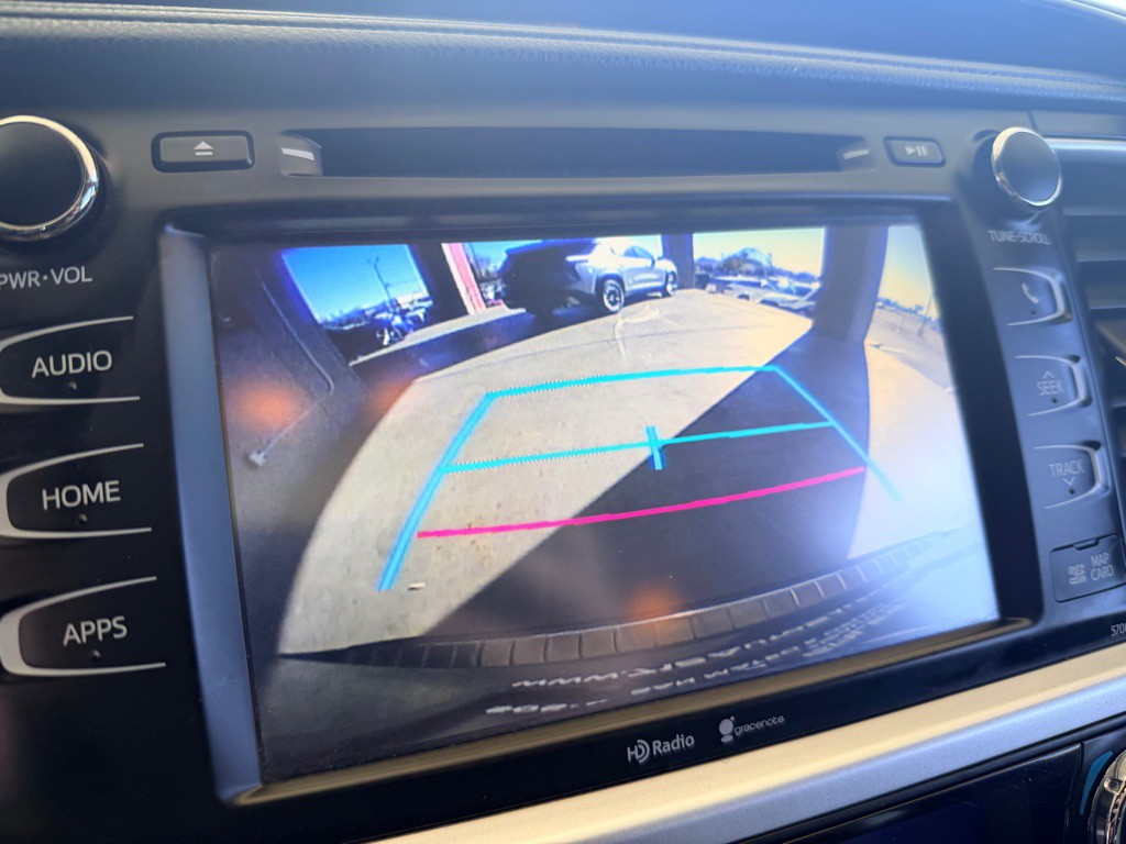 2015 Toyota Highlander Image 17