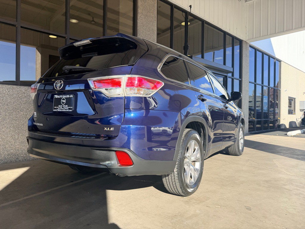 2015 Toyota Highlander Image 41