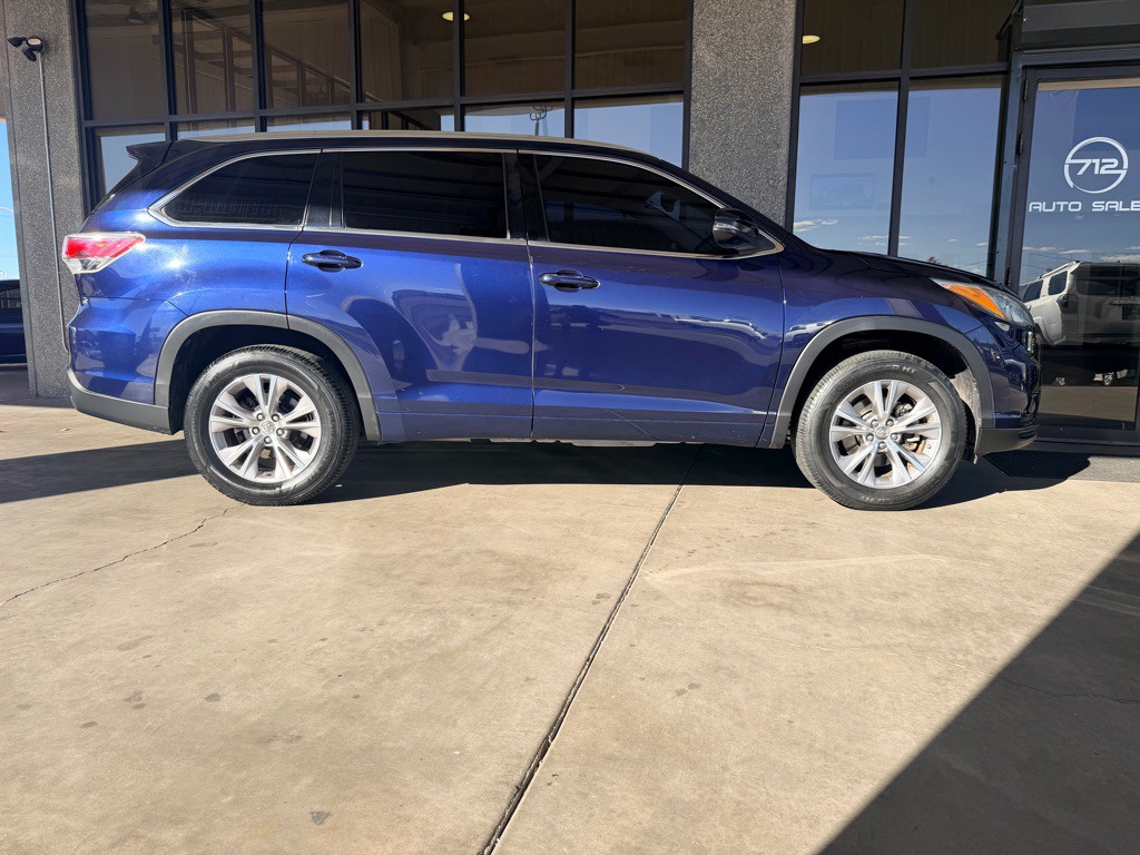 2015 Toyota Highlander Image 43