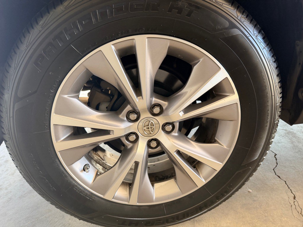 2015 Toyota Highlander Image 49