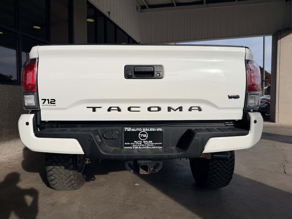 2020 Toyota Tacoma Image 39