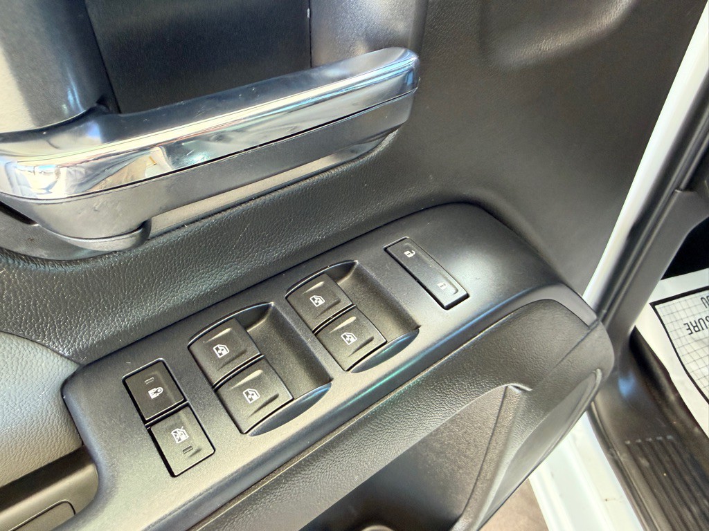 2017 Chevrolet Silverado 1500 Image 5