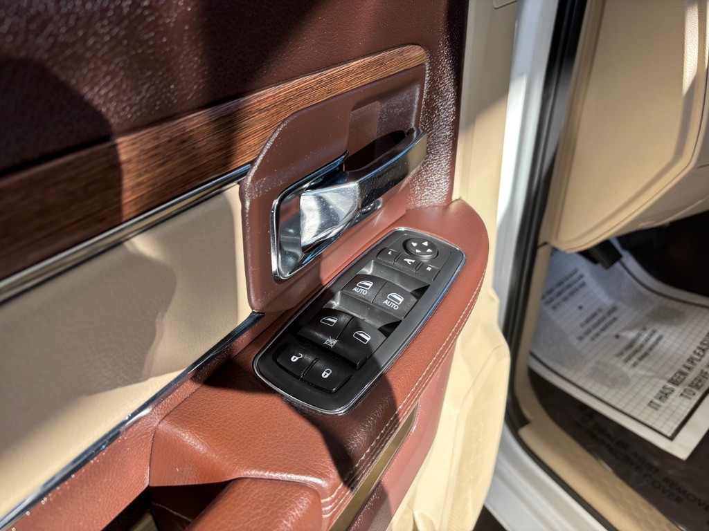 2016 RAM 2500 Image 17