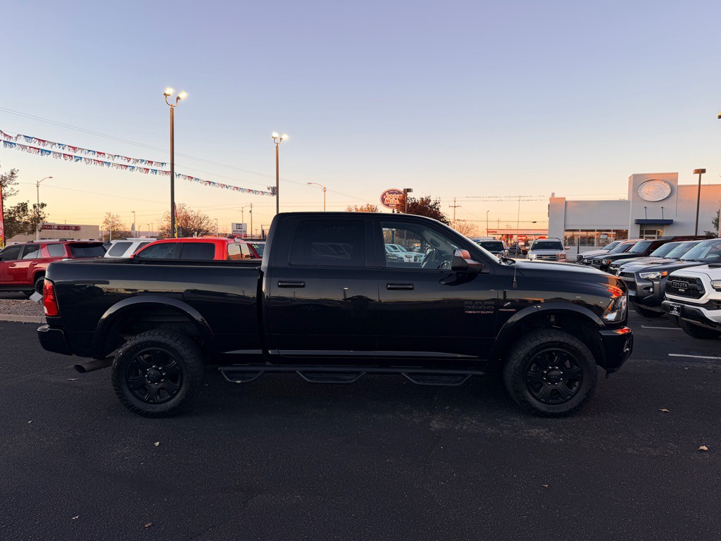 2018 RAM 3500 Image 3