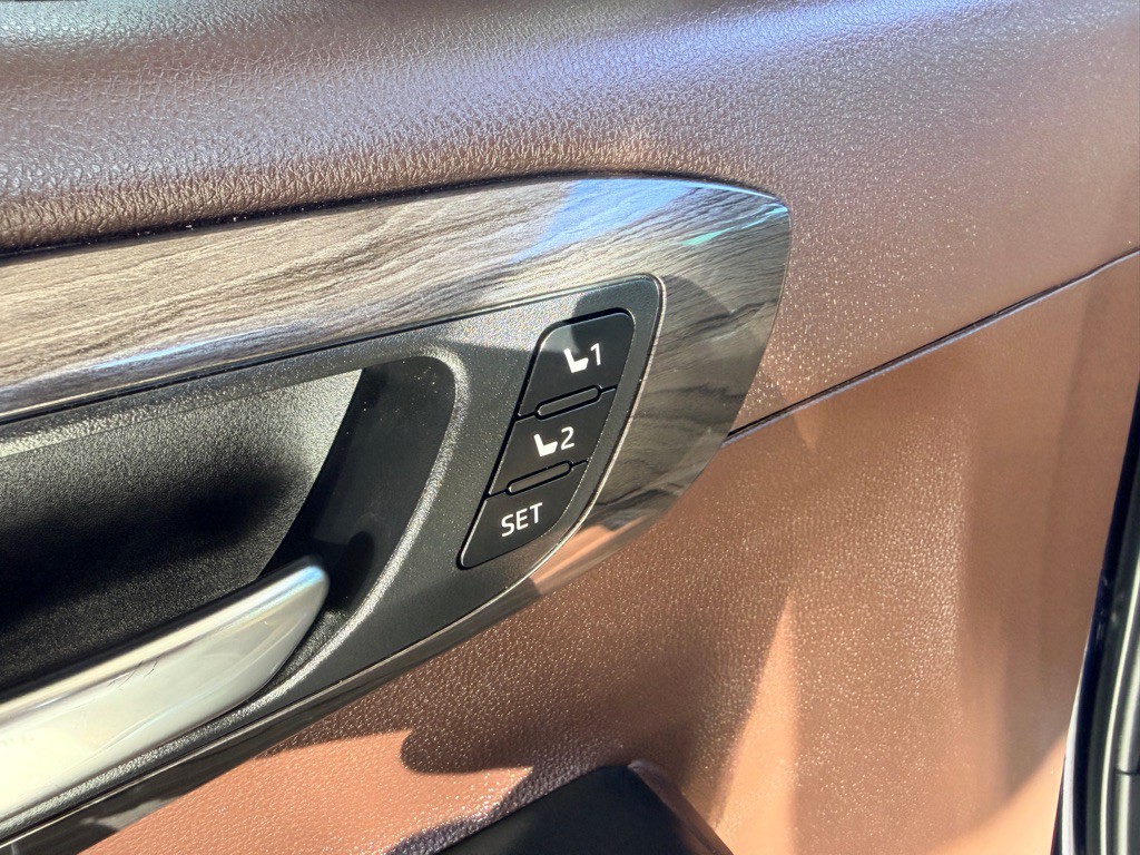 2022 Toyota Highlander Image 6