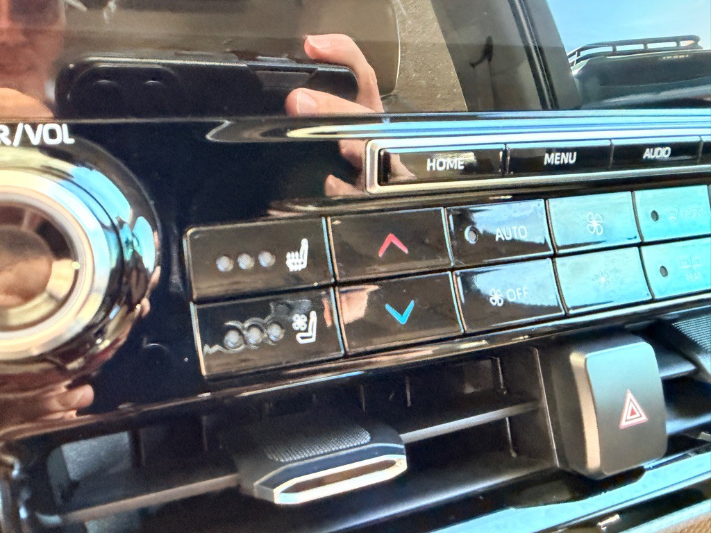 2022 Toyota Highlander Image 14