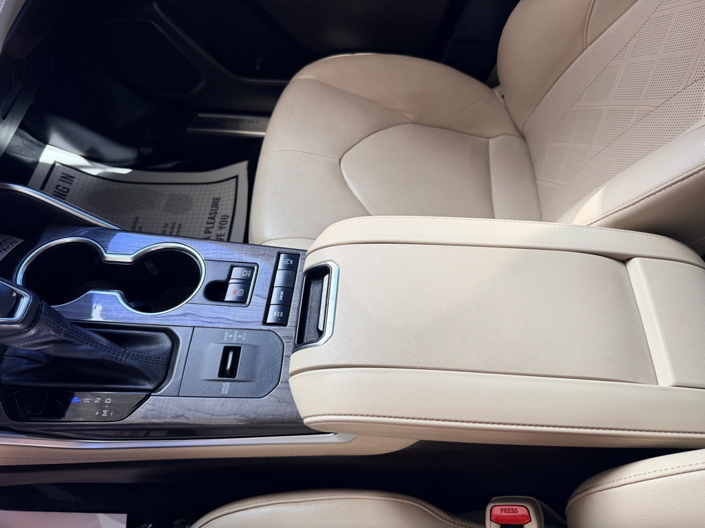 2022 Toyota Highlander Image 21