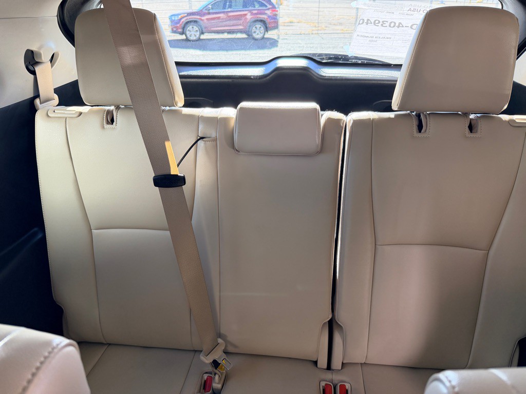 2022 Toyota Highlander Image 25