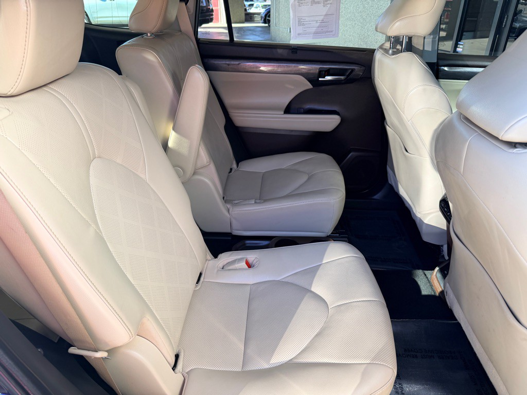 2022 Toyota Highlander Image 27