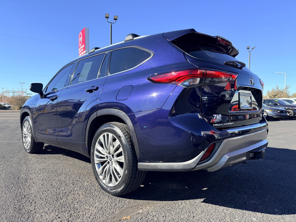 2022 Toyota Highlander Image 40