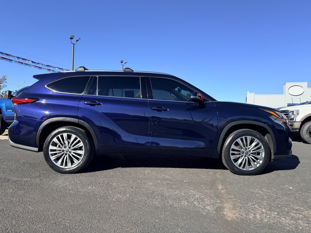 2022 Toyota Highlander Image 47