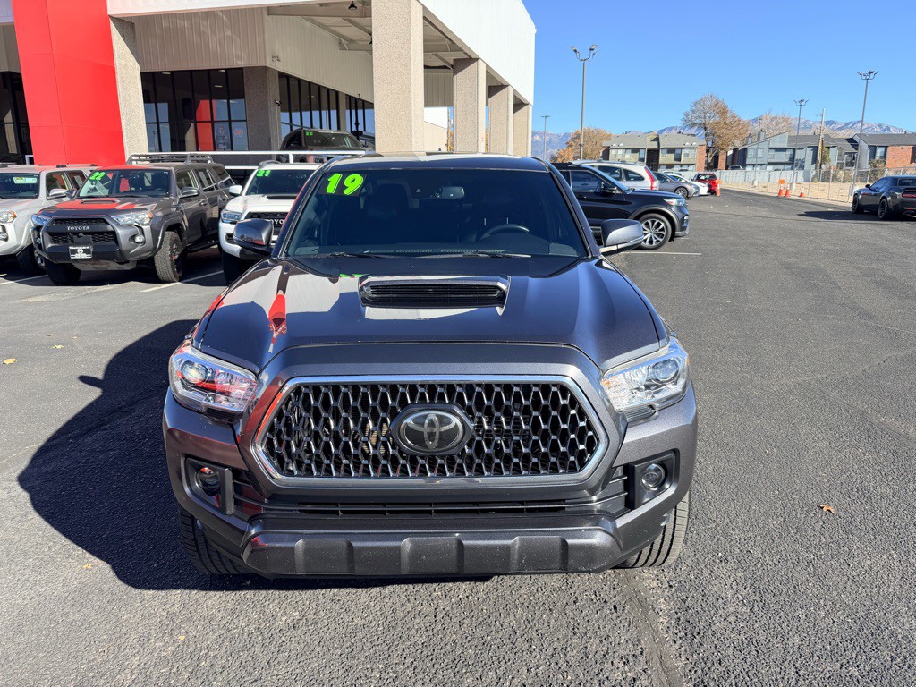2019 Toyota Tacoma Image 25