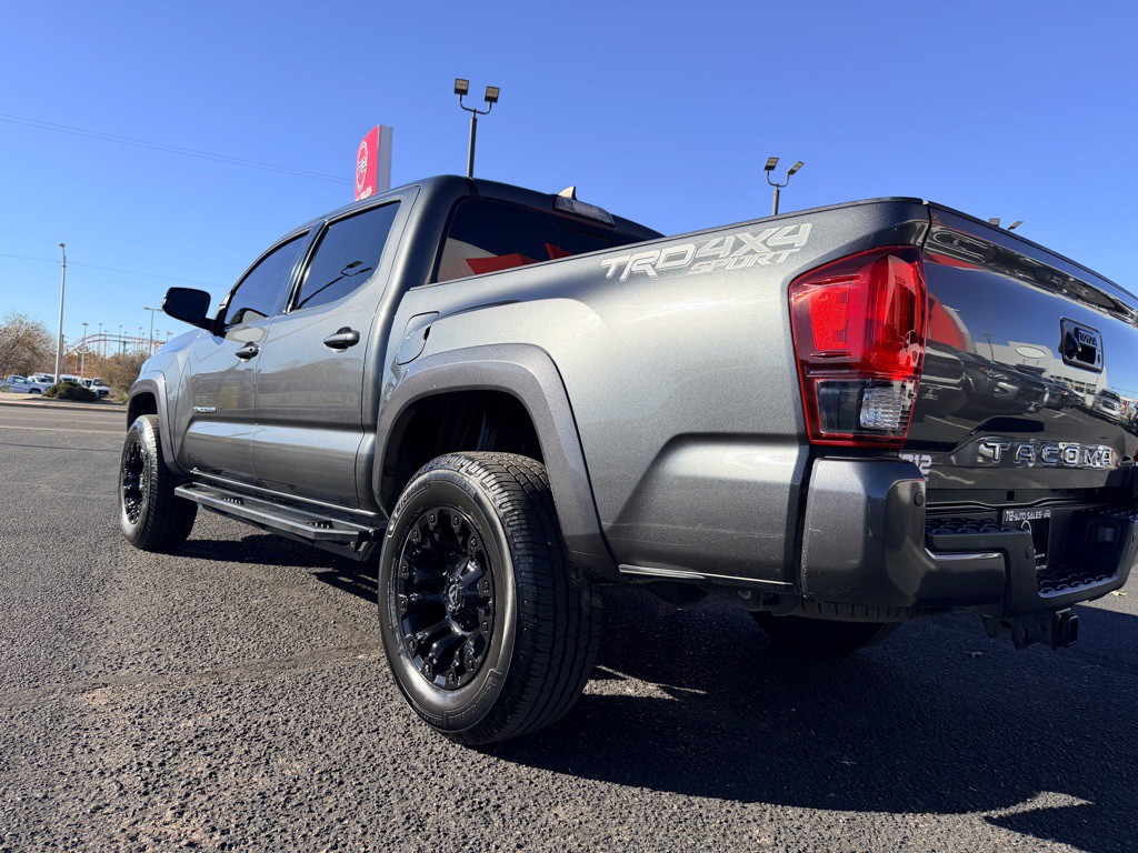2019 Toyota Tacoma Image 34