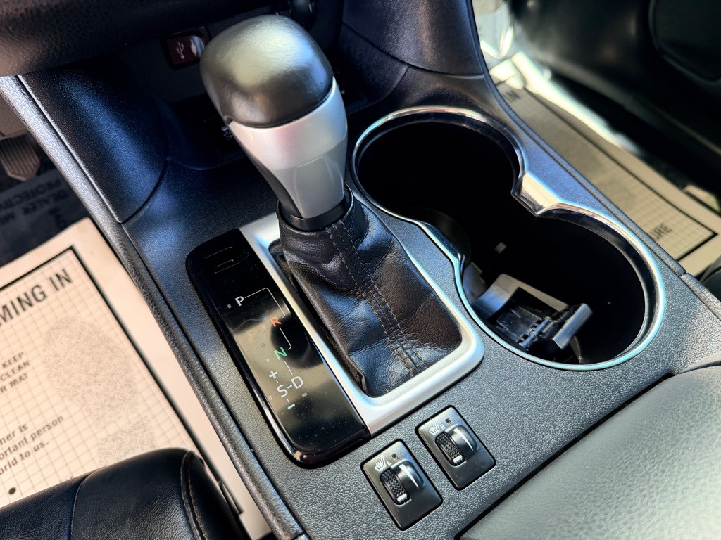 2015 Toyota Highlander Image 13
