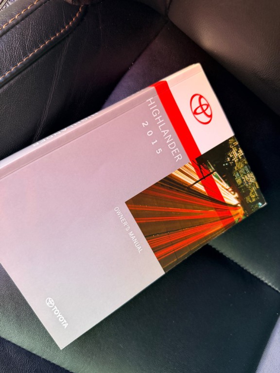 2015 Toyota Highlander Image 25