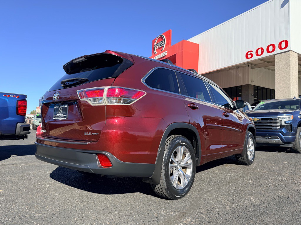 2015 Toyota Highlander Image 41