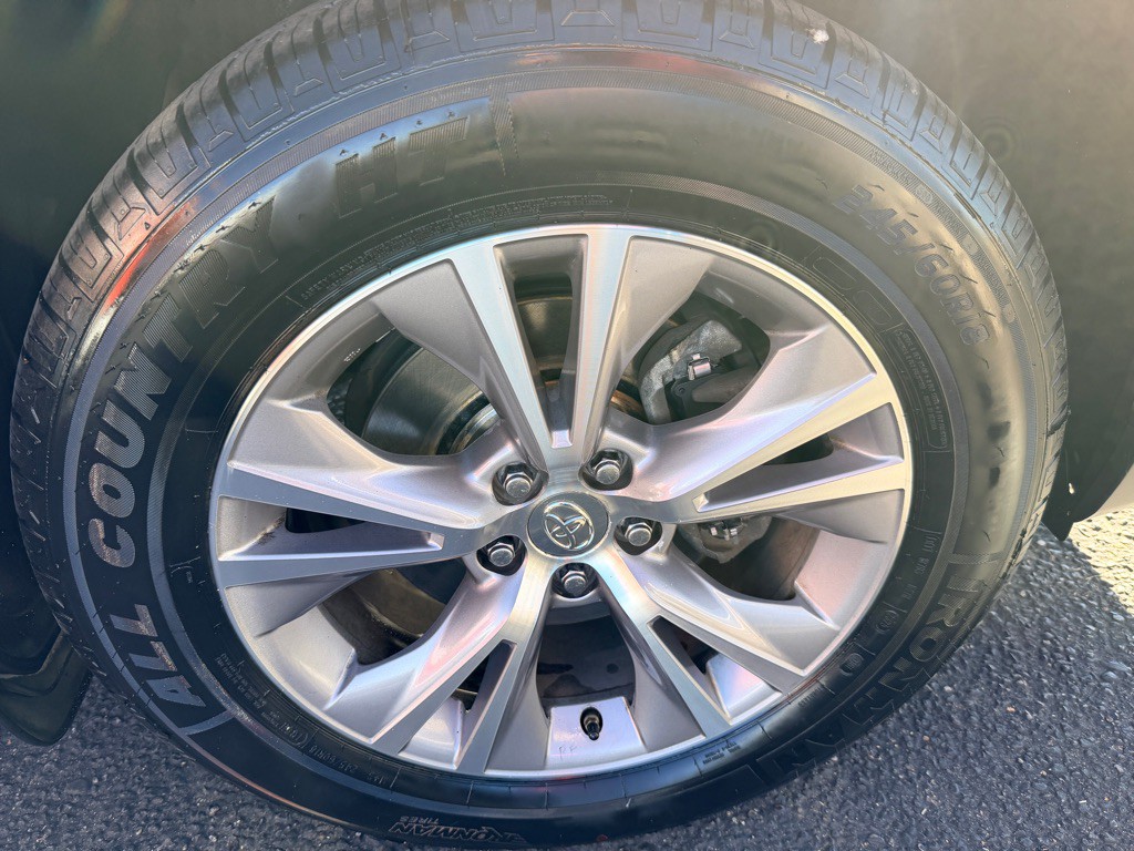 2015 Toyota Highlander Image 48