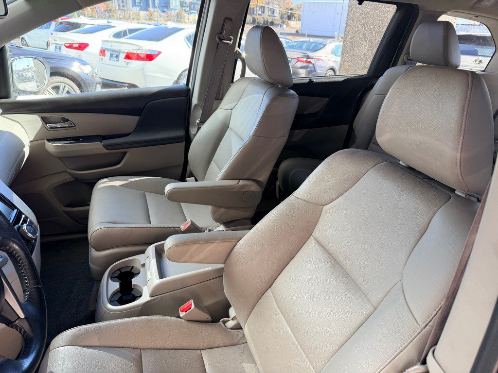 2017 Honda Odyssey Image 7