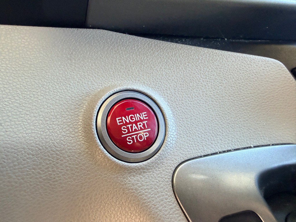 2017 Honda Odyssey Image 12