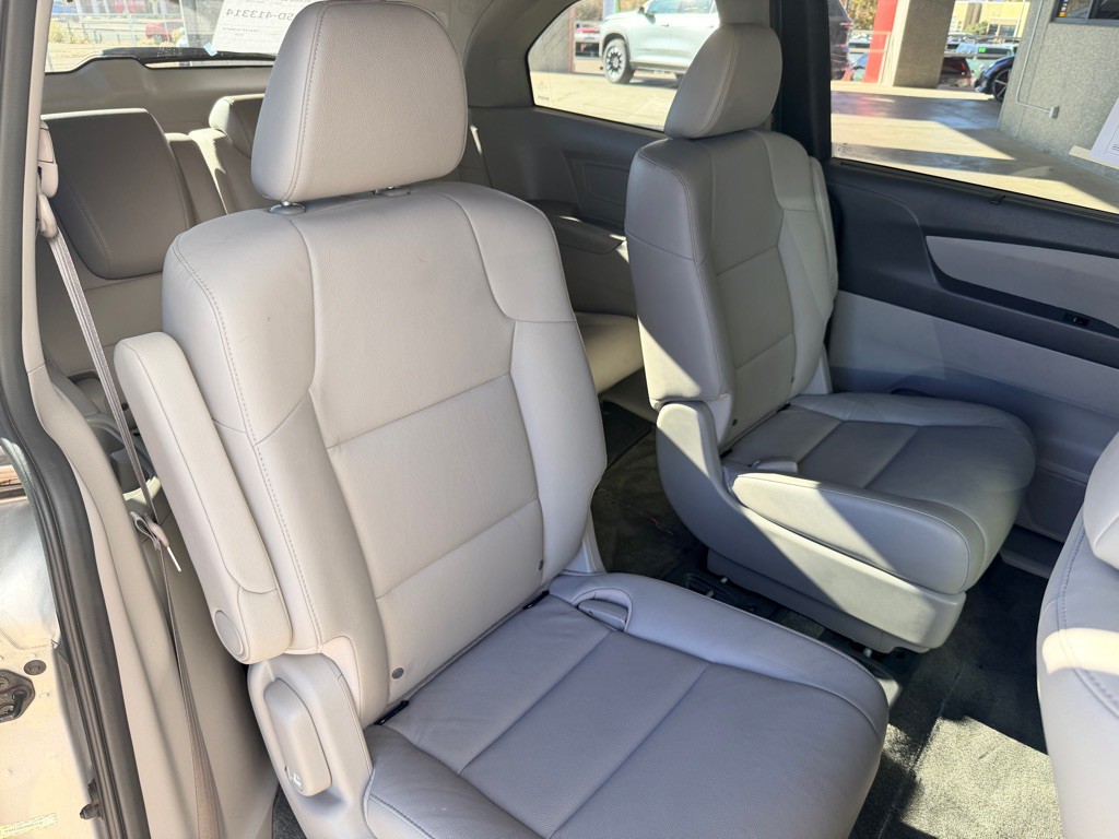 2017 Honda Odyssey Image 24