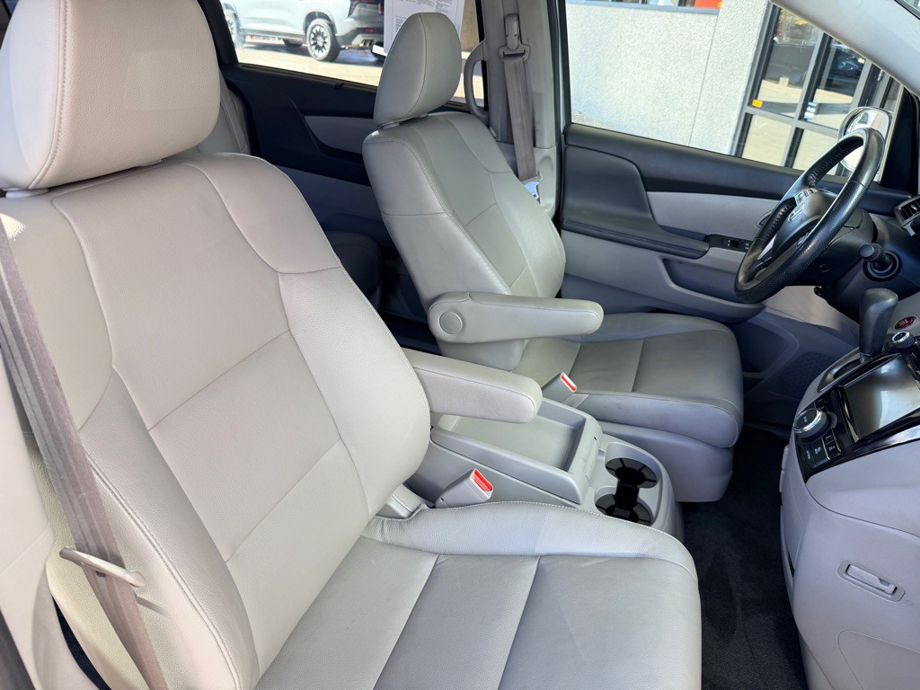 2017 Honda Odyssey Image 25