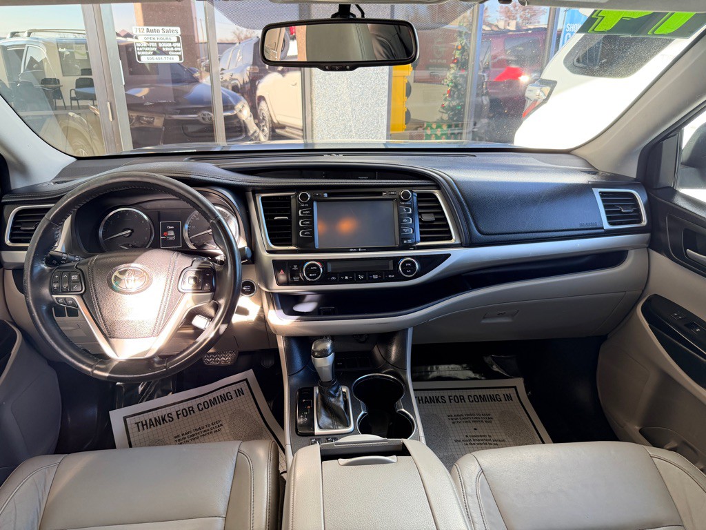 2014 Toyota Highlander Image 19