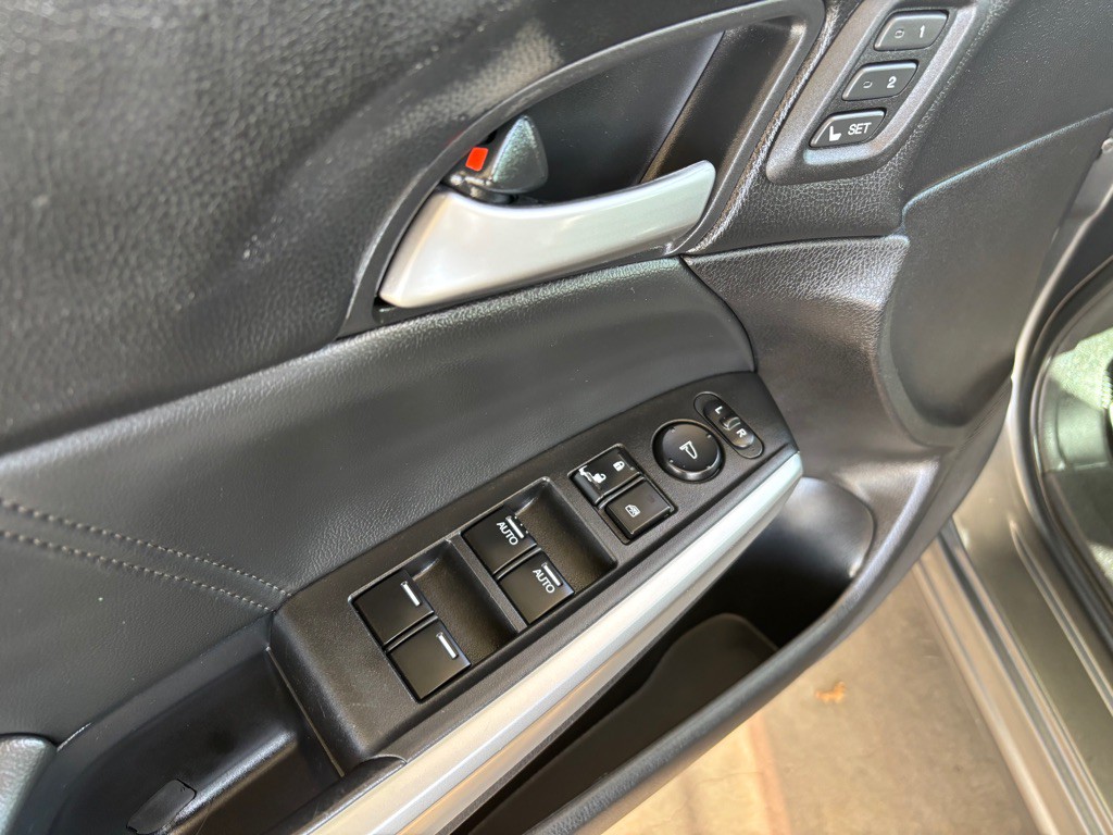 2013 Honda Crosstour Image 9