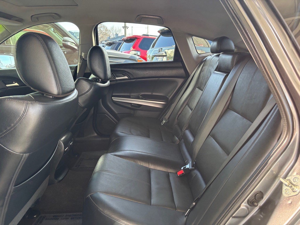 2013 Honda Crosstour Image 18