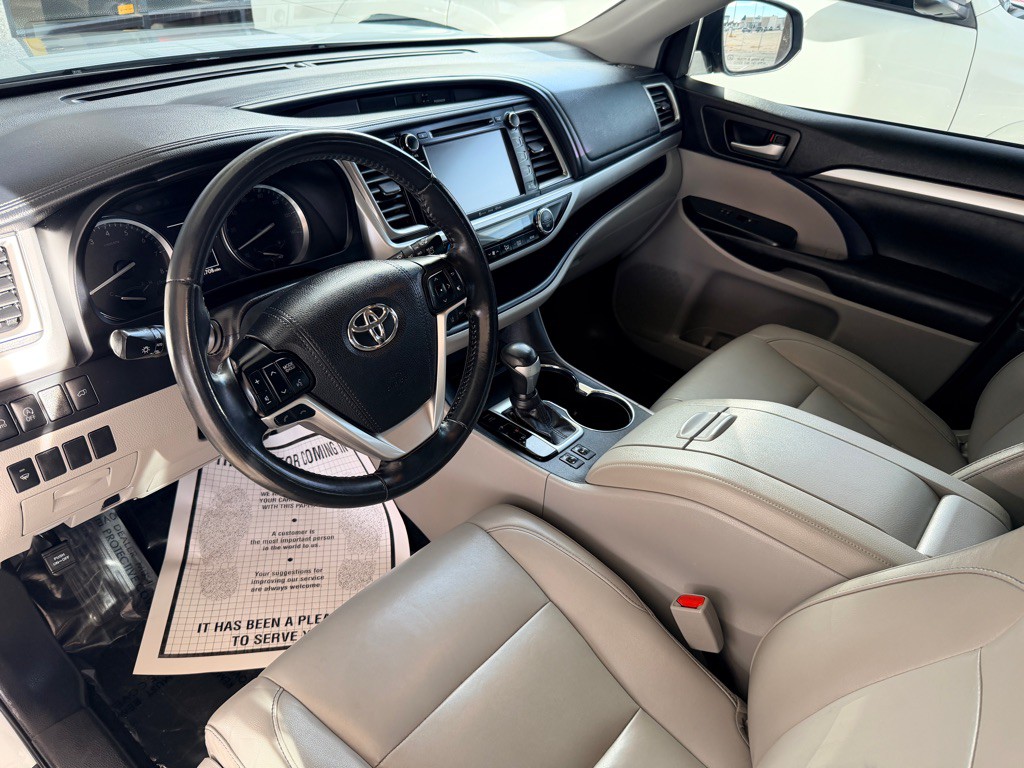 2019 Toyota Highlander Image 9