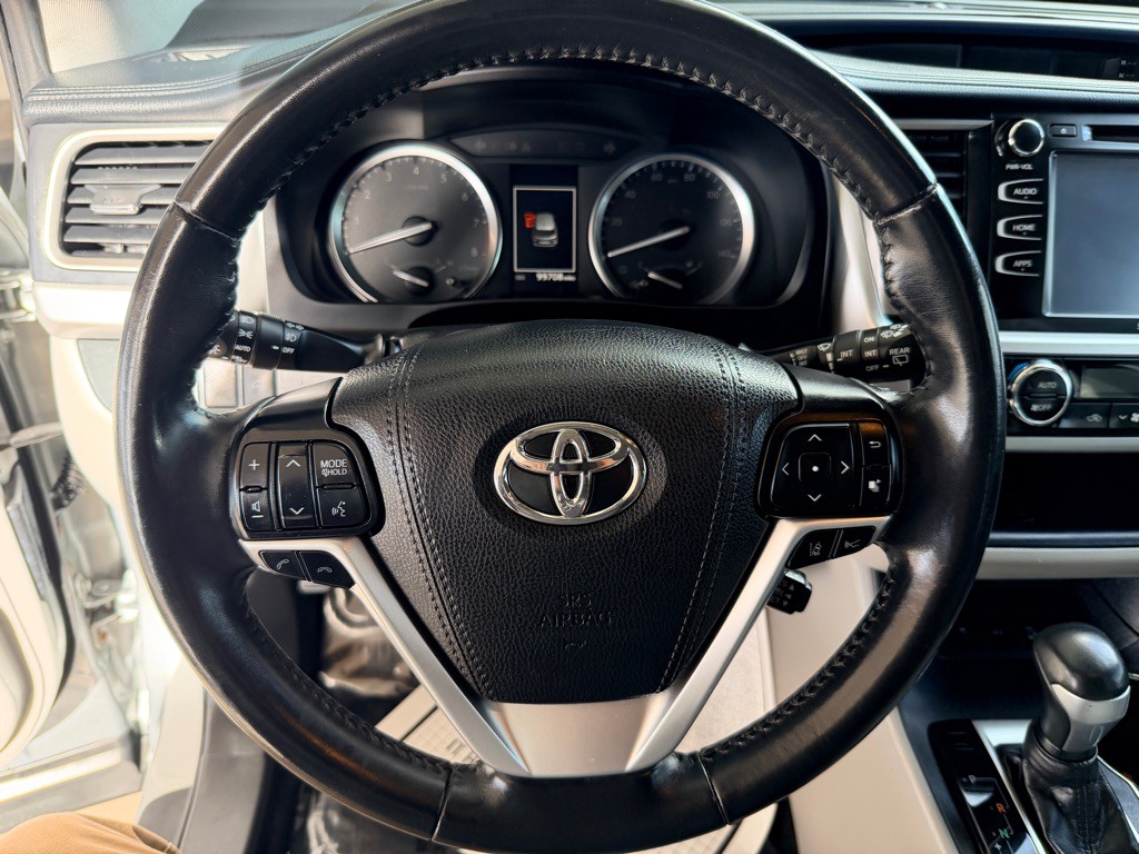 2019 Toyota Highlander Image 10