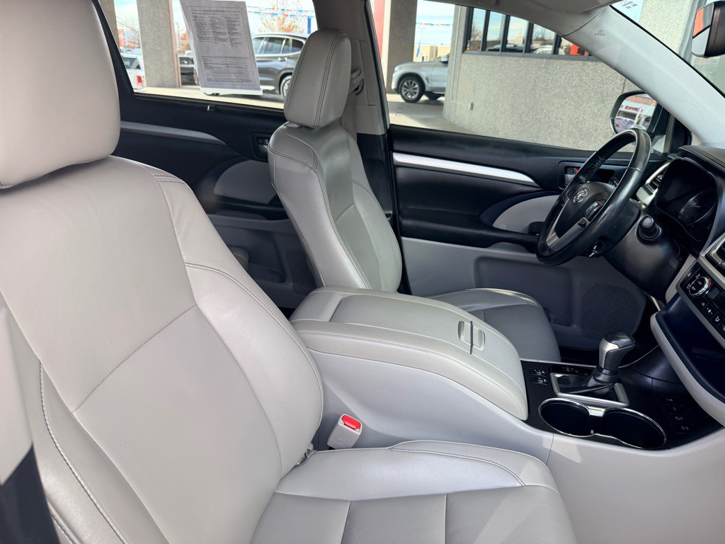 2019 Toyota Highlander Image 23