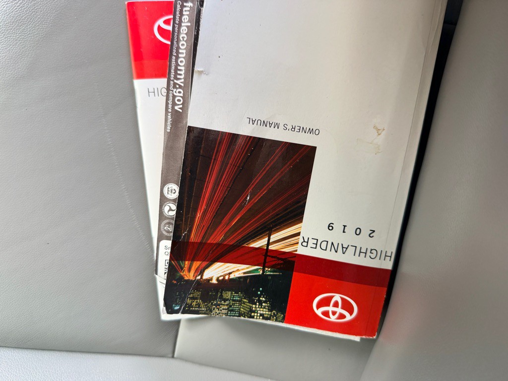 2019 Toyota Highlander Image 25